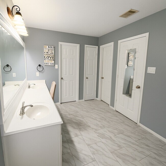 Building Photo - 20102 Ricewood Village Trail