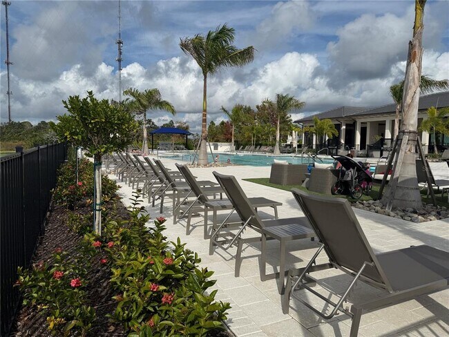 Building Photo - 200 Vistera Blvd