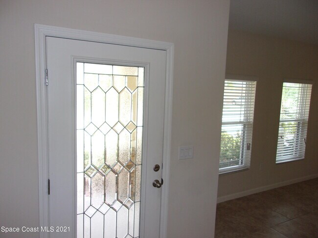 Building Photo - 3935 Harvest Cir