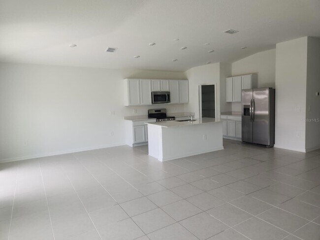 Building Photo - 4753 Golden Knight Blvd
