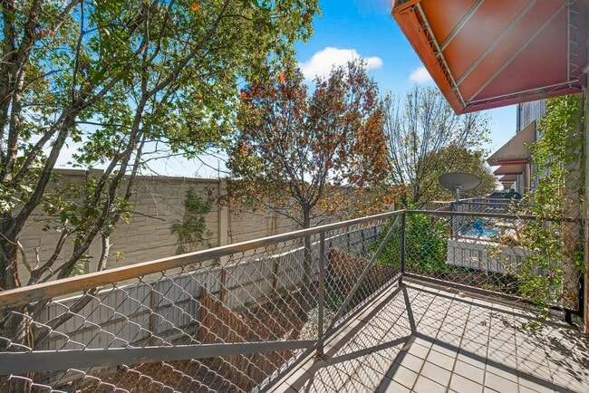 Building Photo - 6911 Yellowstone Way Dr