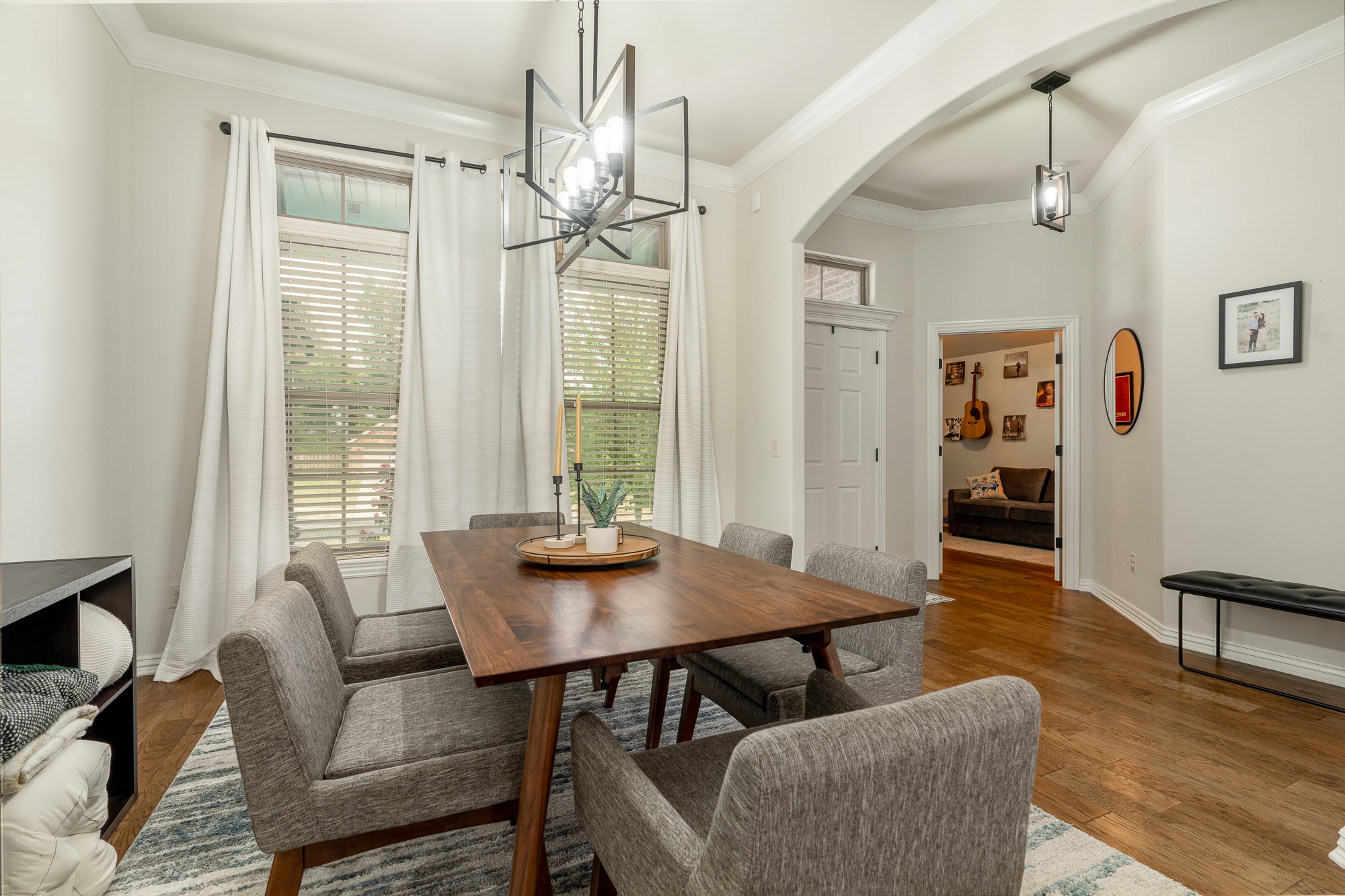 Building Photo - 212 Cowans St