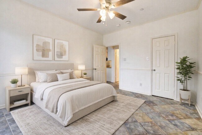 Building Photo - 401 Lakeside Ln