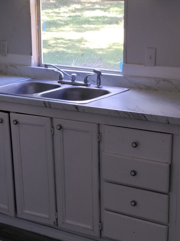 Building Photo - 15509 Parret Ln