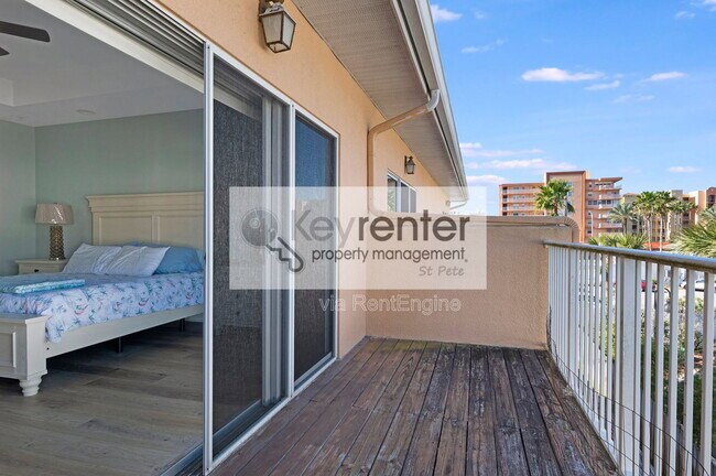 Building Photo - 130 164th Ave