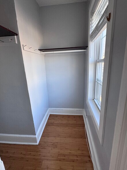 Building Photo - 36 John St