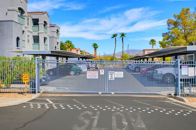Building Photo - 6955 N Durango Dr