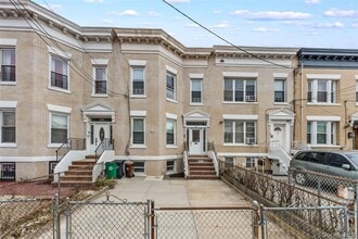 Building Photo - 963 Utica Ave