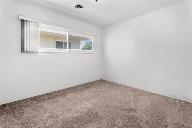 Building Photo - 8020 Cowan Ave
