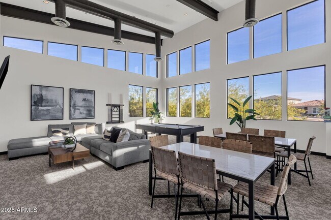 Building Photo - 5823 E Rose Garden Ln