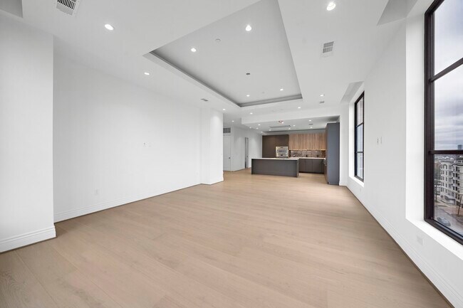 Building Photo - 2323 San Felipe St