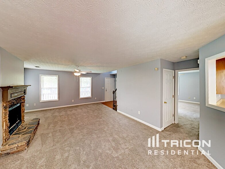 Building Photo - 108 Aristocratic Way