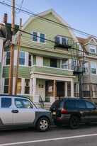Building Photo - 264 1/2 Garside St