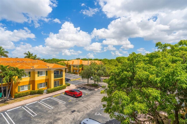 Building Photo - 7280 NW 114th Ave