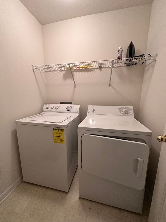 Building Photo - Exclusively Offered By Muse Realty