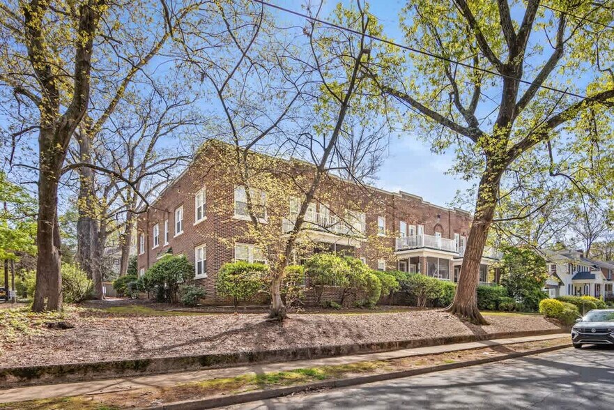 Building Photo - 2101 Kirkwood Ave