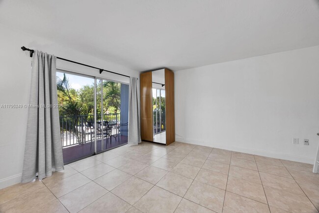 Building Photo - 7403 SW 82nd St