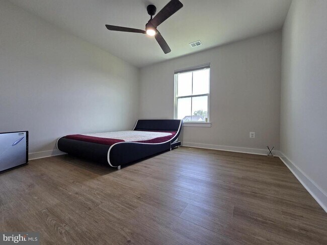 Building Photo - 7550 Mint Springs Ct