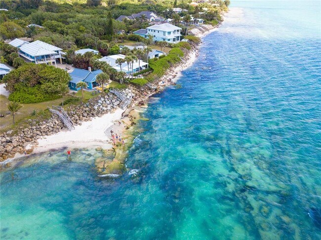 Building Photo - 3835 Almeria Ave