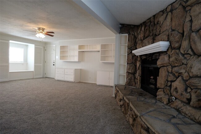 Building Photo - 3401 Princeton Dr
