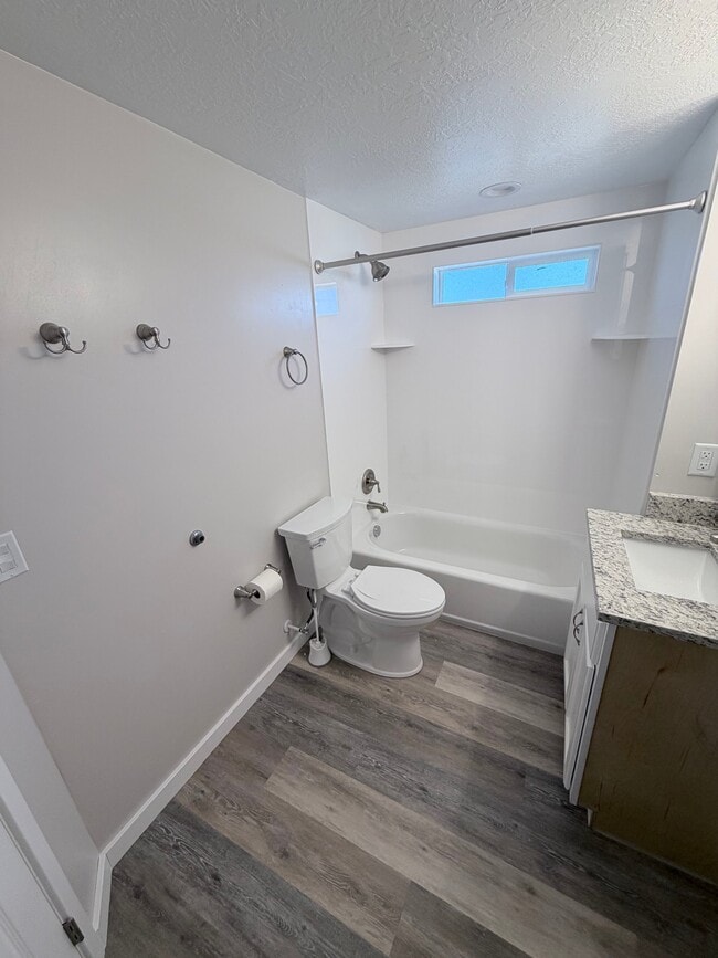 Building Photo - 255 Marvista Ln