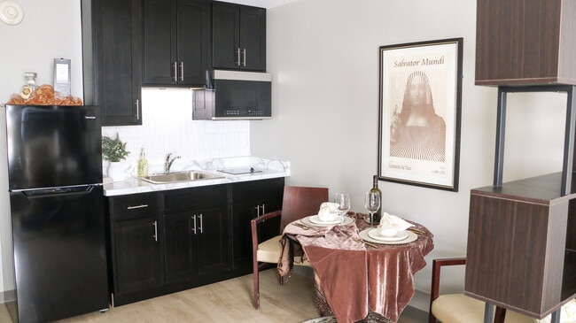 Building Photo - 6175 W Grand Ave