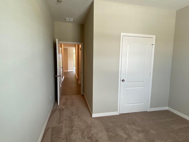 Building Photo - 1638 Merriment Way