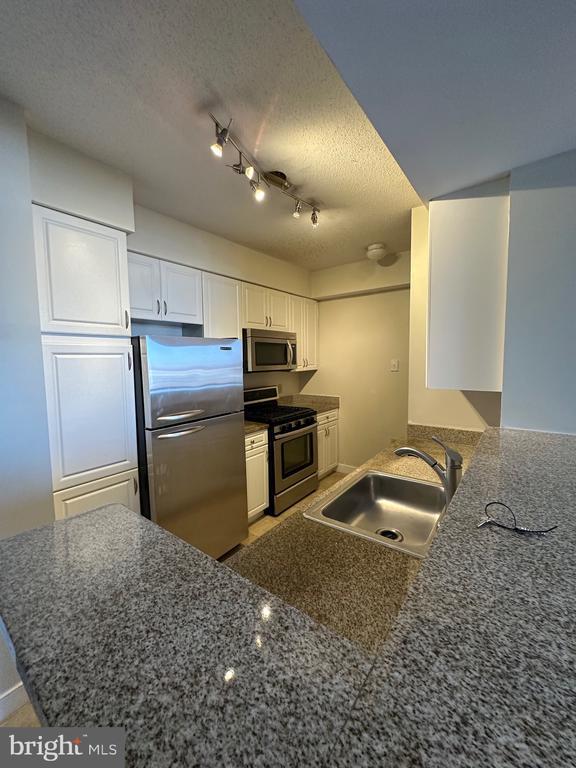 Building Photo - 555 Massachusetts Ave NW