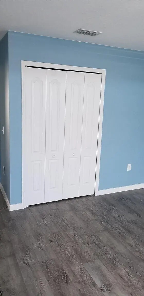 Building Photo - 1860 Soldiers Pass