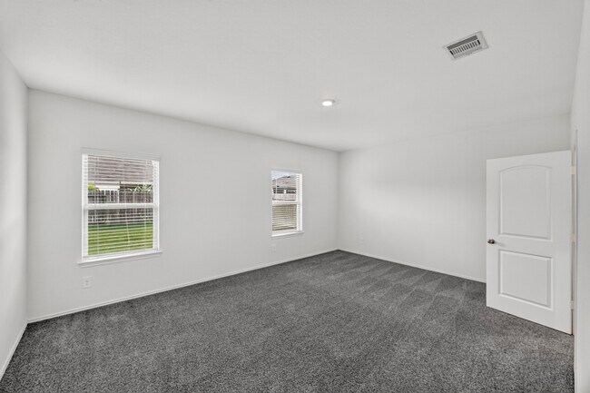 Building Photo - 5118 Dove Hl Ln