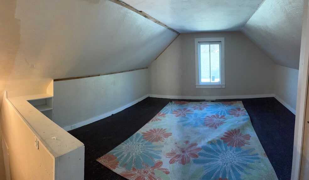 Building Photo - 30 Converse St