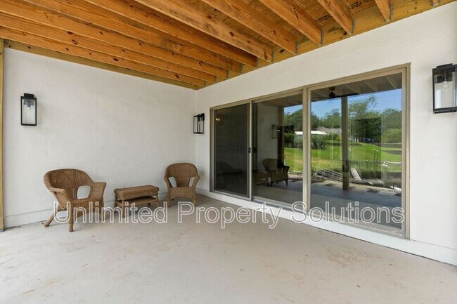 Building Photo - 304 Gull Rd
