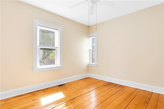 Building Photo - 309 Highland Ave