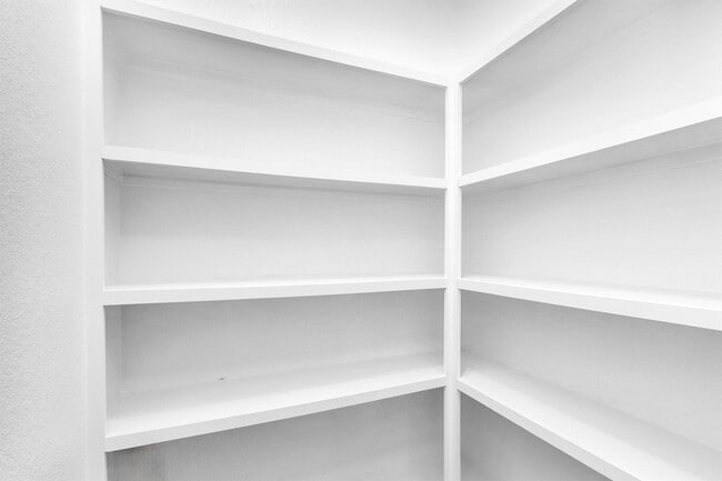 Building Photo - 16706 E Hammon