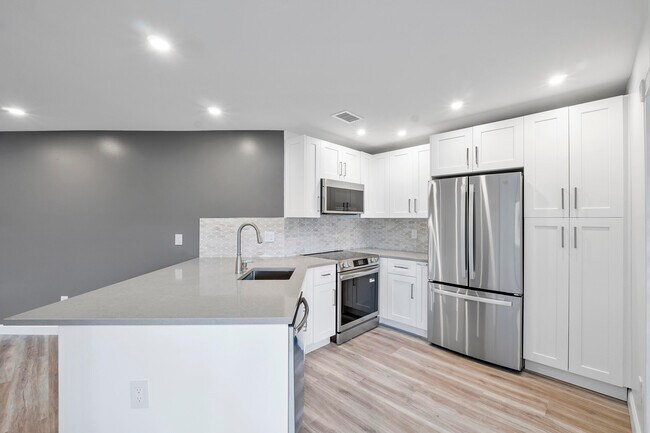 Building Photo - 273 NW 36th Ave