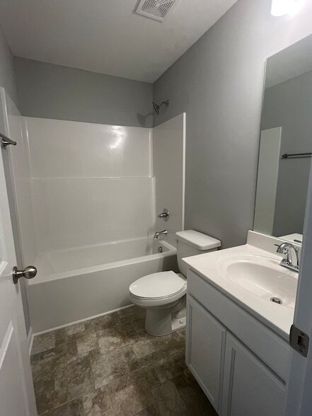 Building Photo - 58 Stonehenge Ln