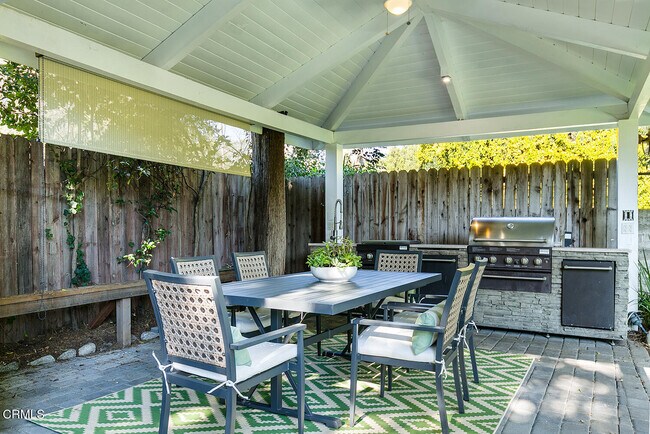 Building Photo - 2065 San Marino Ave