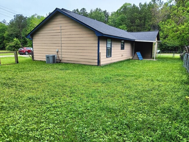 Building Photo - 125 Thomas St