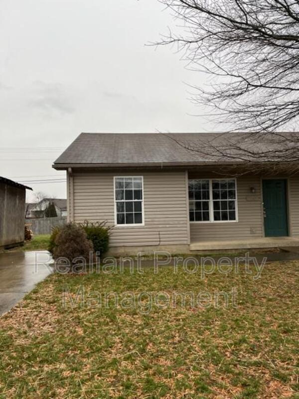 Primary Photo - 1007 Pinoak Dr