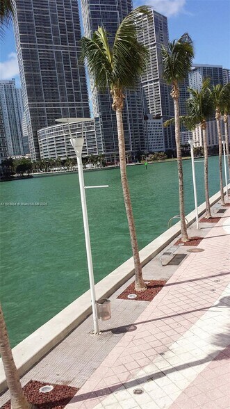 Building Photo - 325 S Biscayne Blvd