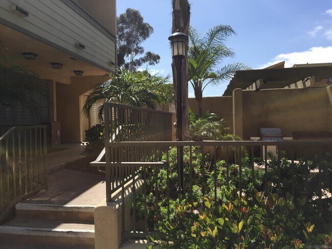 Building Photo - 5252 Balboa Arms Dr