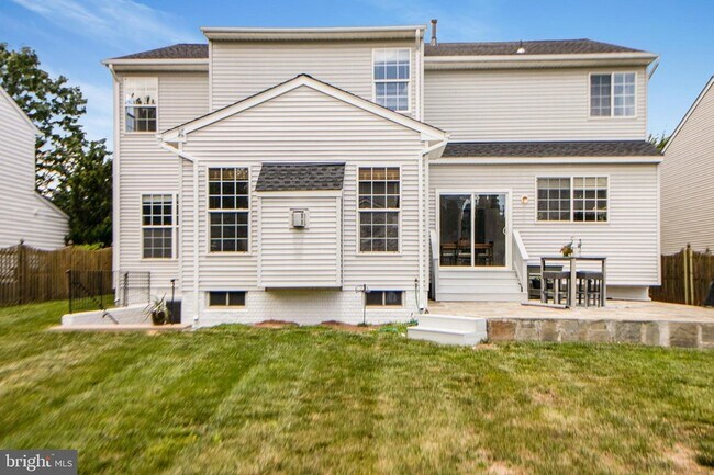 Building Photo - 115 Richard Dr SE