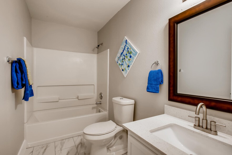 Building Photo - 1628 Coriander Dr