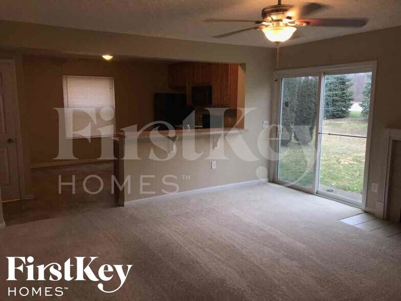 Building Photo - 2420 Ashpoint St