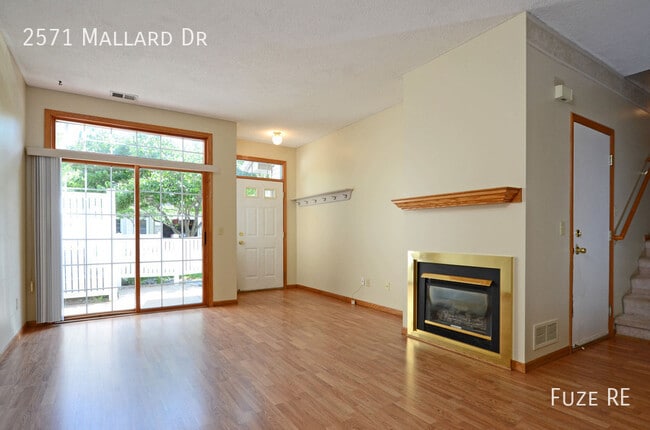 Building Photo - 2571 Mallard Dr