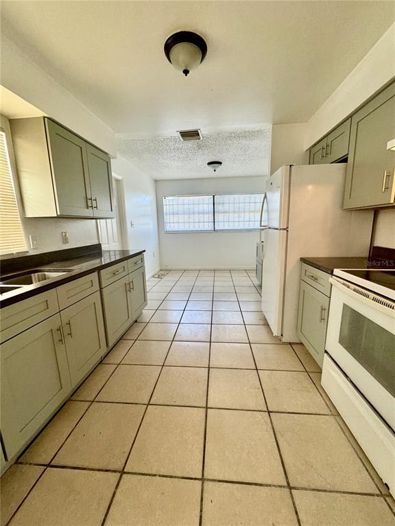 Building Photo - 4291 Clarinda St