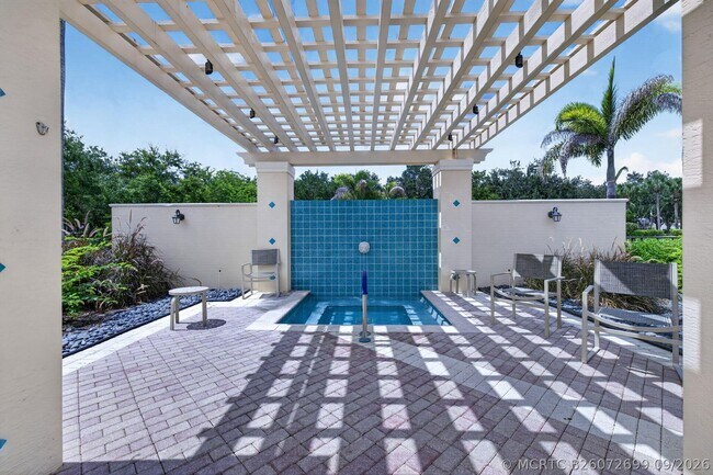 Building Photo - 309 NW Toscane Tr