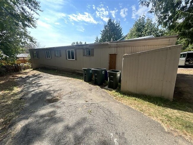 Building Photo - 3667 Waldron Dr