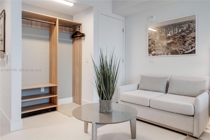 Building Photo - 159 NE 6th St