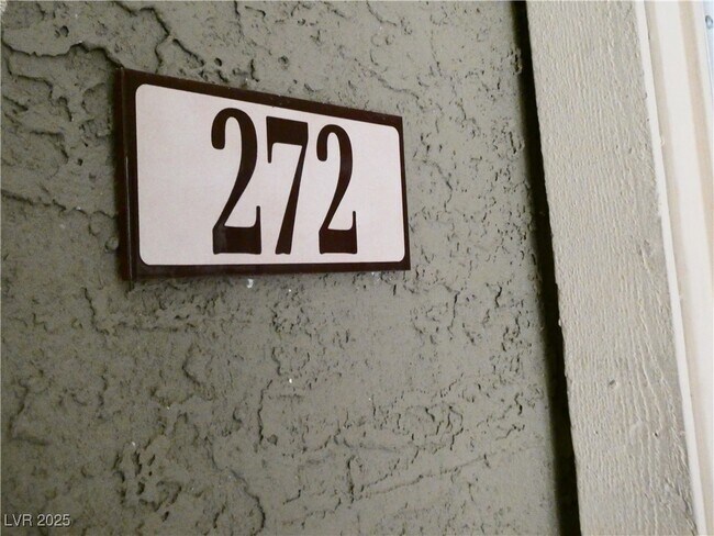 Building Photo - 5251 Indian River Dr